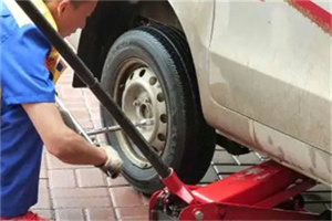 化州附近拖车24小时服务热线电话